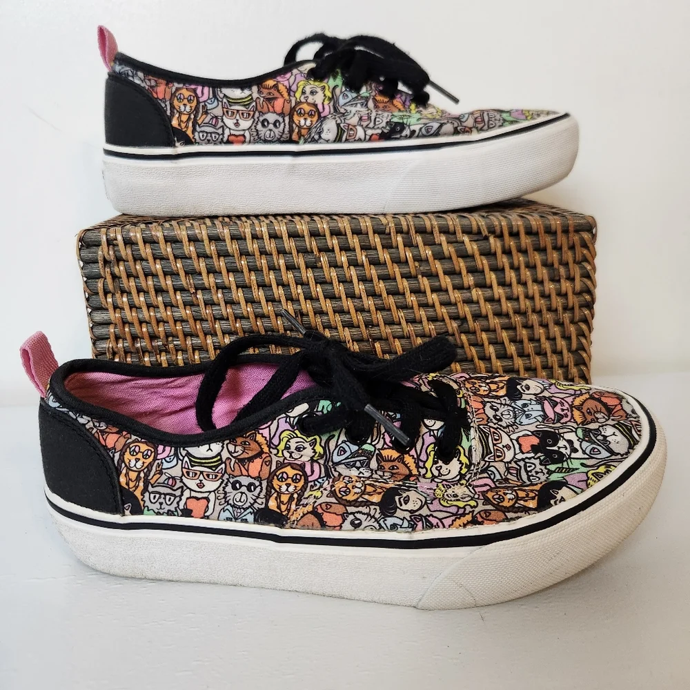 Bobs From Skechers Cat Print Canvas Lace Up Sneakers